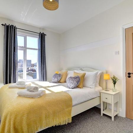Modern 4 Bedroom Townhouse Perfect Location. Brighton Luaran gambar