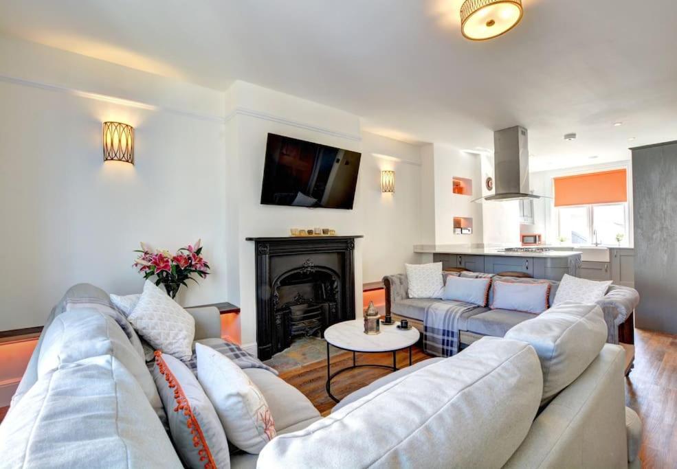 Modern 4 Bedroom Townhouse Perfect Location. Brighton Luaran gambar
